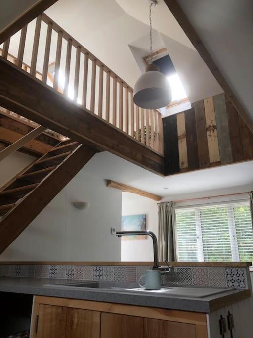Cosy Rustic Annex In Quiet Cornwall Village Saint Wenn Экстерьер фото