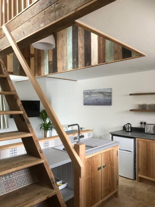 Cosy Rustic Annex In Quiet Cornwall Village Saint Wenn Экстерьер фото
